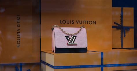 Tutte pazze per Louis Vuitton. Ecco le 6 borse LV più costose al 